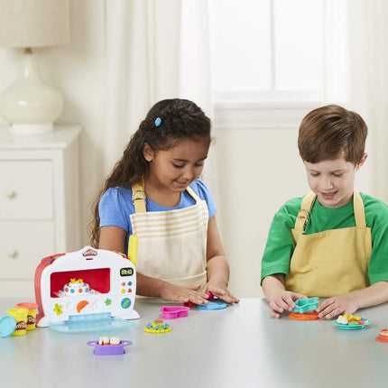 Play-Doh The Magical Pasta Furnace to shape Hasbro