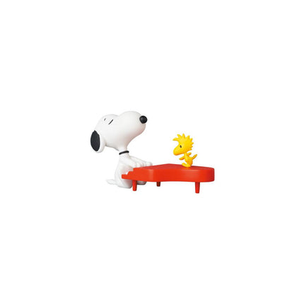 Pianista Snoopy Peanuts Seria UDF 13 Minifigurki 10cm